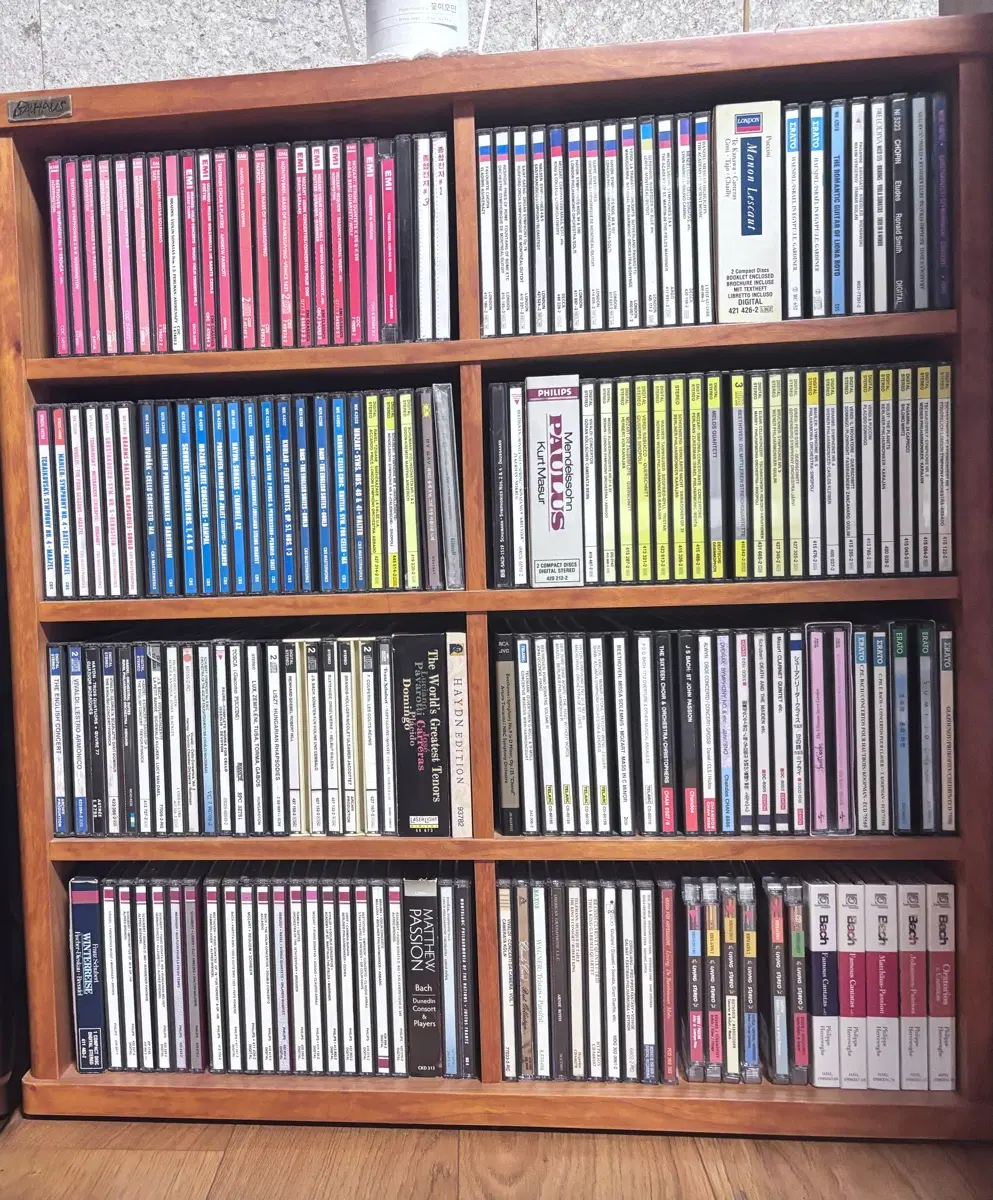 CD 앨범 다수 (다양한 장르)