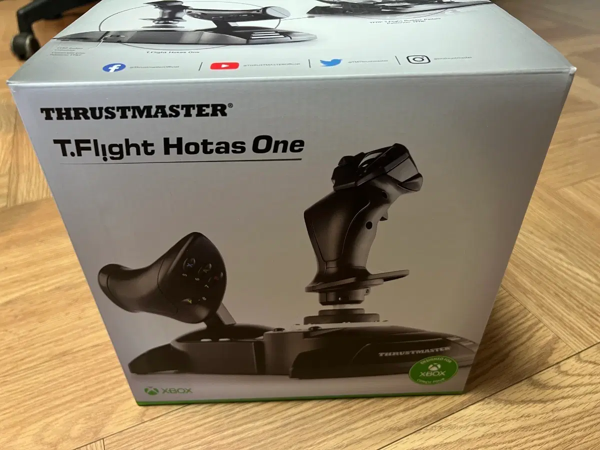 트러스트마스터 T.Flight Hotas One 조이스틱