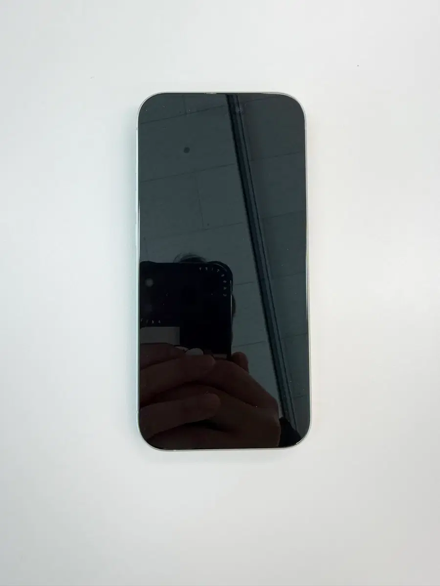 아이폰 15 프로 화이트 티타늄 256GB 풀박스 S급 팔아요(초기화 완료)