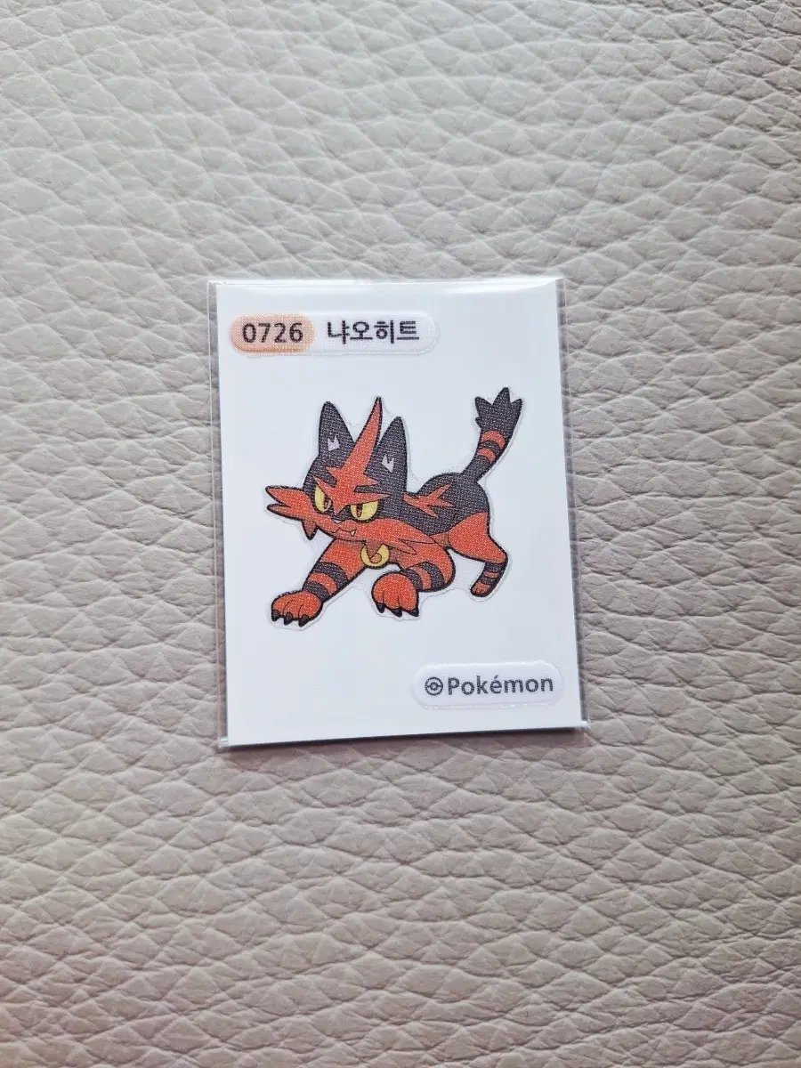 포켓몬 띠부씰 냐오히트 스티커