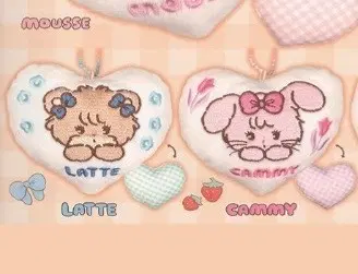 mikko 미코 프렌즈 라떼 캐미 굿즈 하트 체크 쿠션 마스코트 키링 latte cammy