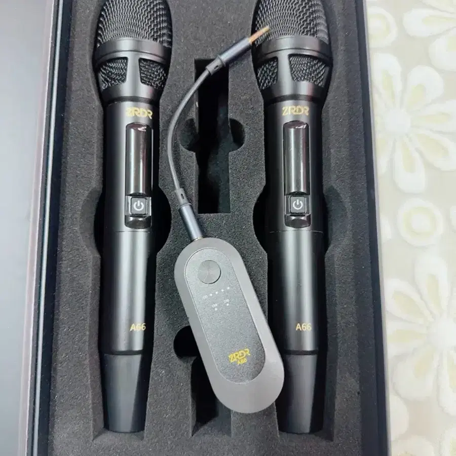 듀얼 zrdr무선마이크 새것같은 중고 해외직구12일