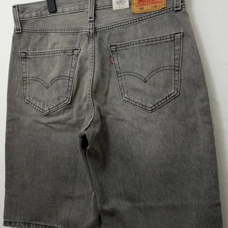LEVI'S 469 숏 팬츠
