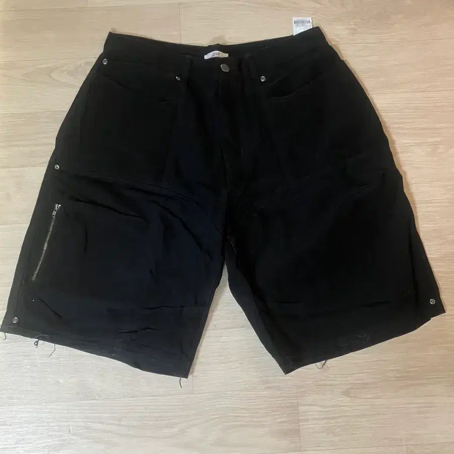 ETCE DOUBLE KNEE ZIPPER SHORTS L사이즈