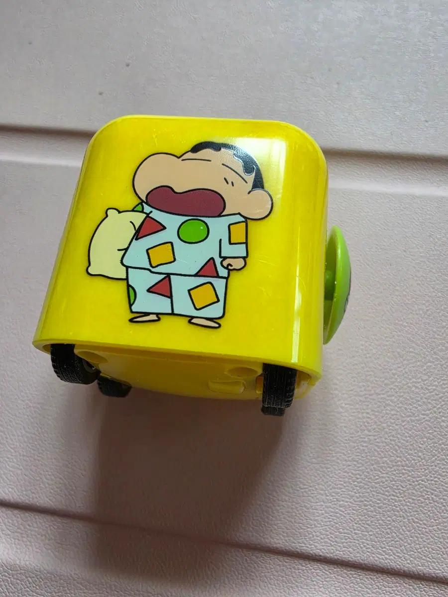 짱구는못말려 짱구 큐브카 판매합니다