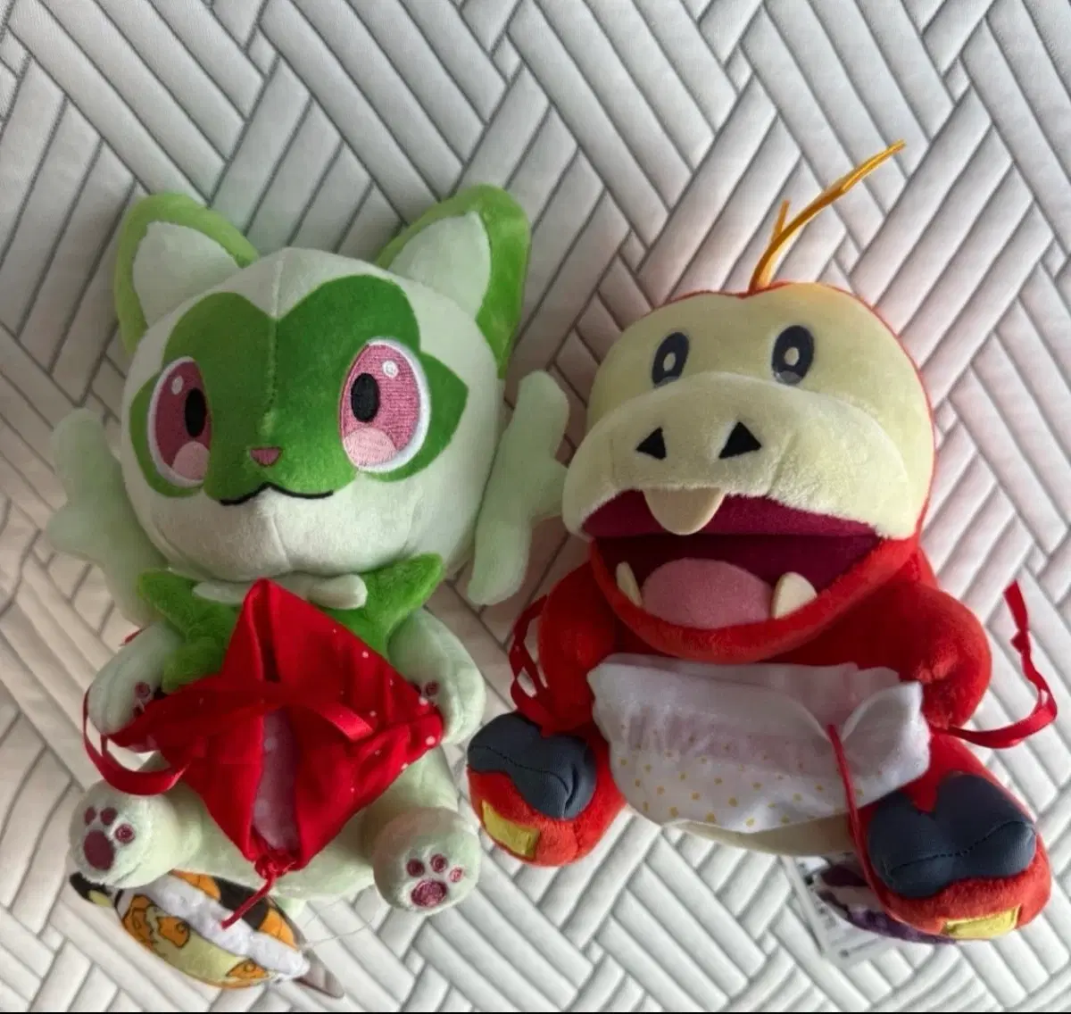 포켓몬스터 냐오하 & 뜨아거 인형