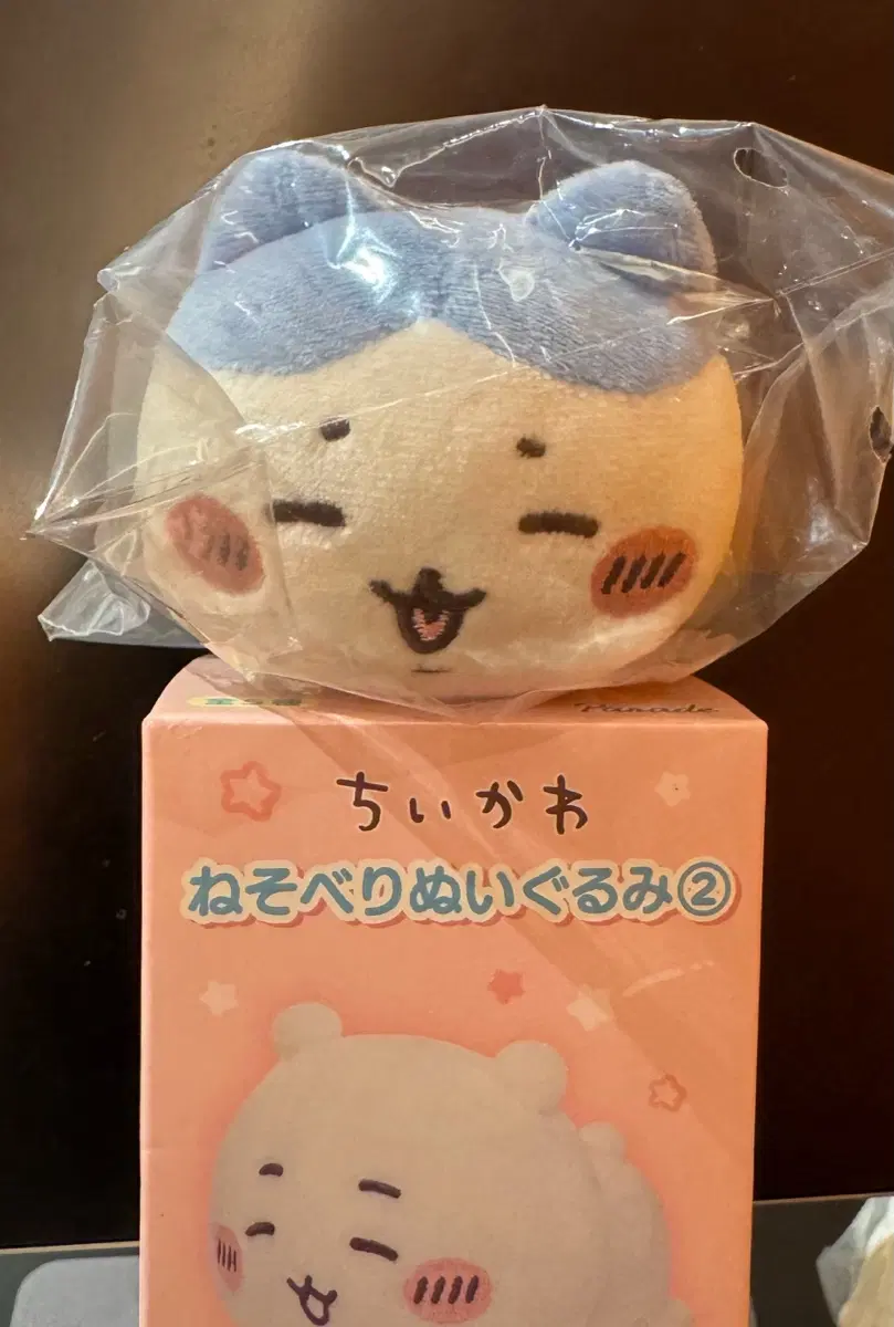 치이카와 네소베리 인형 하치와레