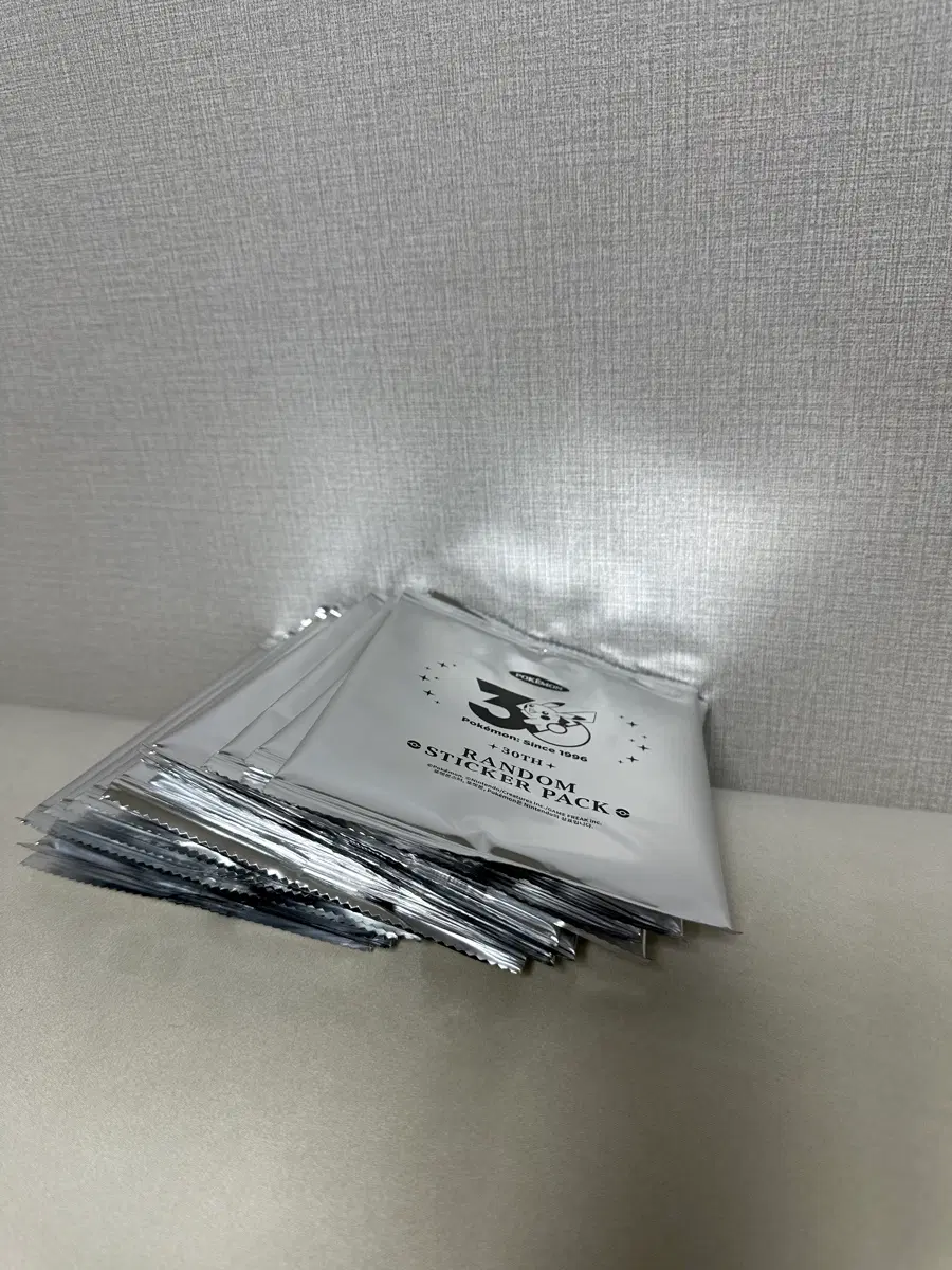 포켓몬 30주년 스티커 미개봉 30팩