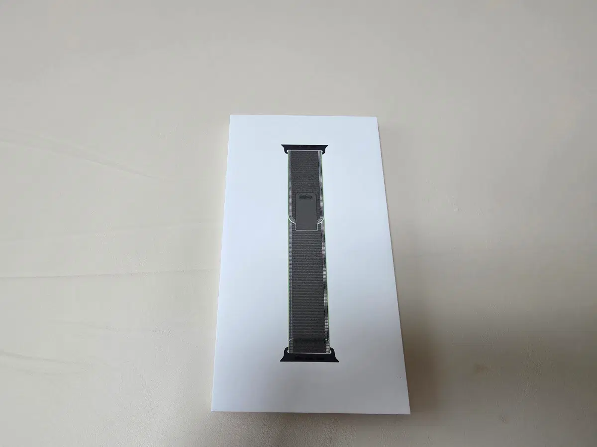 (미개봉)애플워치 트레일루프 49mm 그린/블랙티타늄 S/M