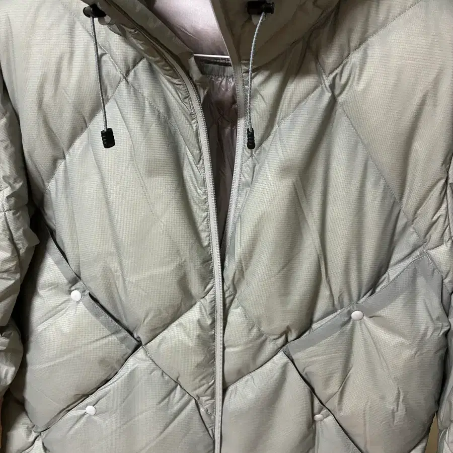cmf outdoor garment (CMF 후디 다운)