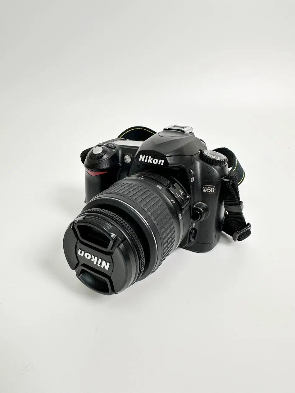 니콘 (Nikon) D50 보급형 DSLR 카메라 번들 렌즈 세트 (풀구성)