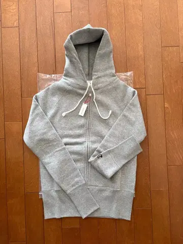 새상품 DRESSTIERIOR 쭈리 집업 후드티