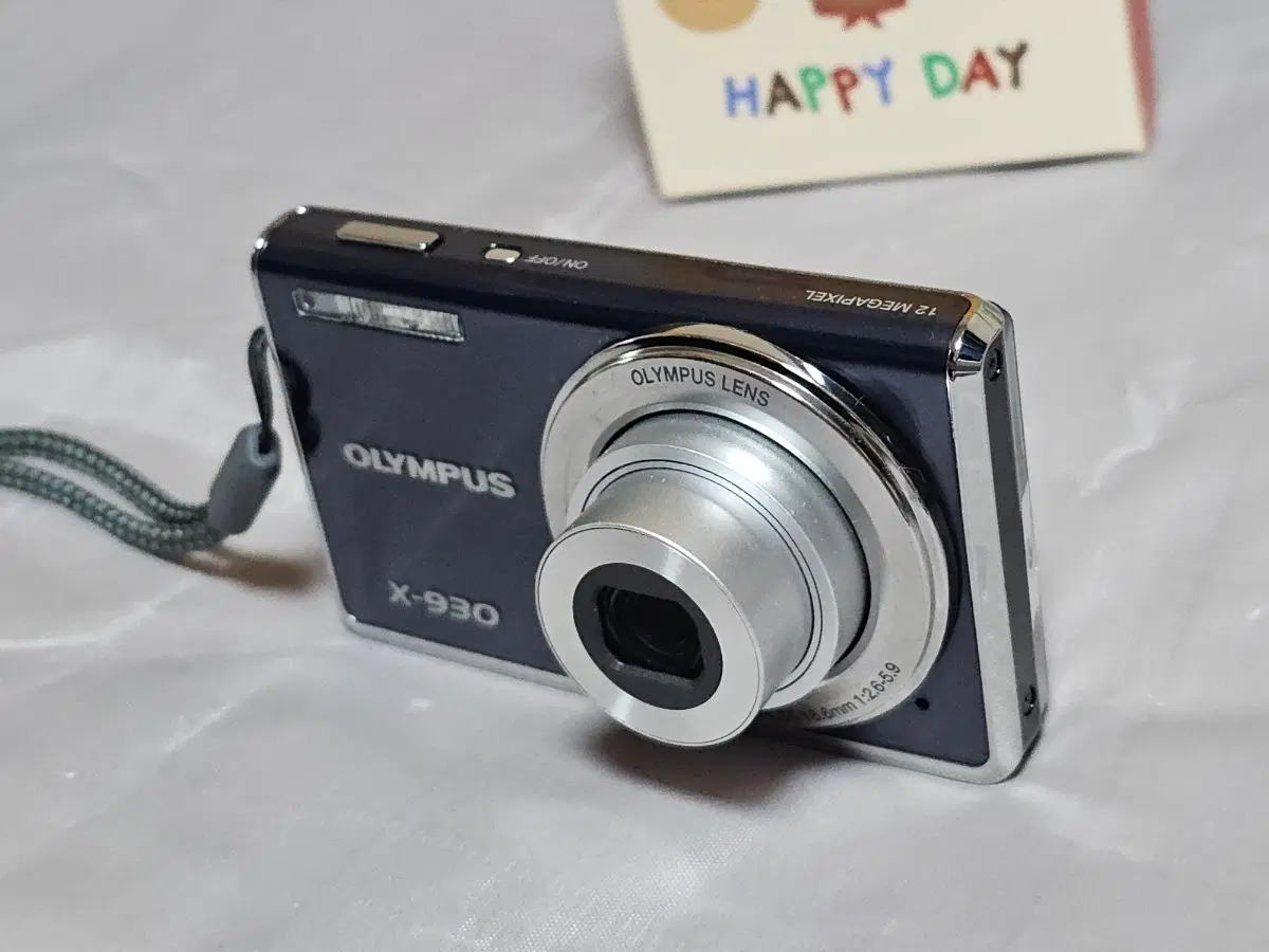 Olympus X-930 Digital Camera