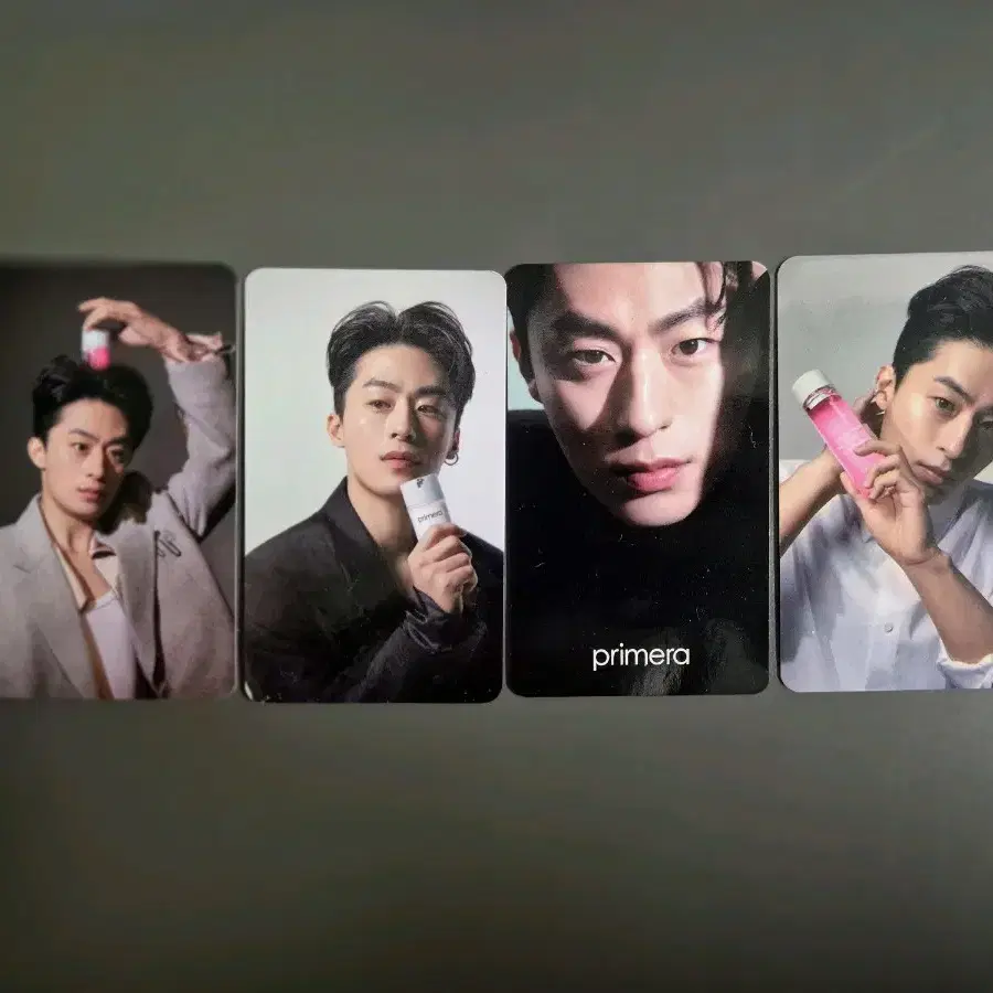 구교환 프리메라 한정판 포카 4종