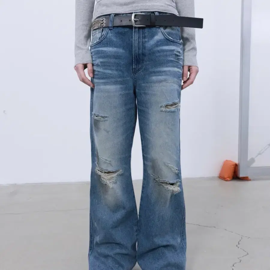 LCDC TM Raw-edge Bootscut Denim (Blue)