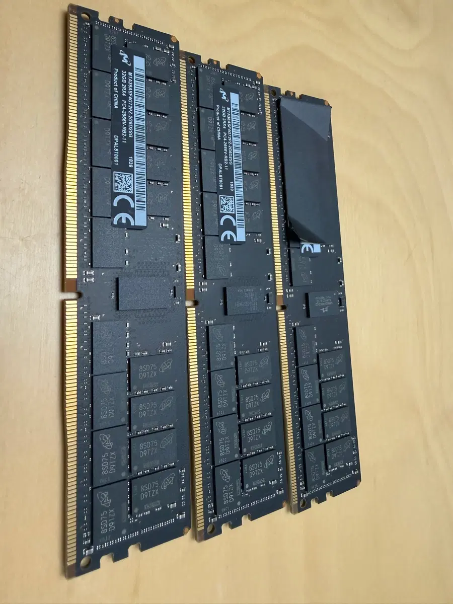 마이크론 서버용 램 판매합니다  ECC DDR4-2666V(PC4-21300).