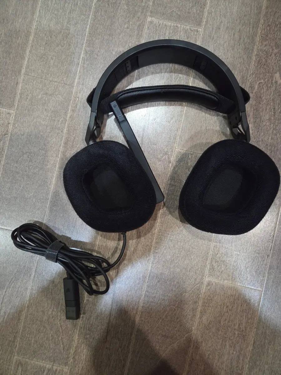 커세어 HS80 유선 게이밍 헤드셋 블랙 USB