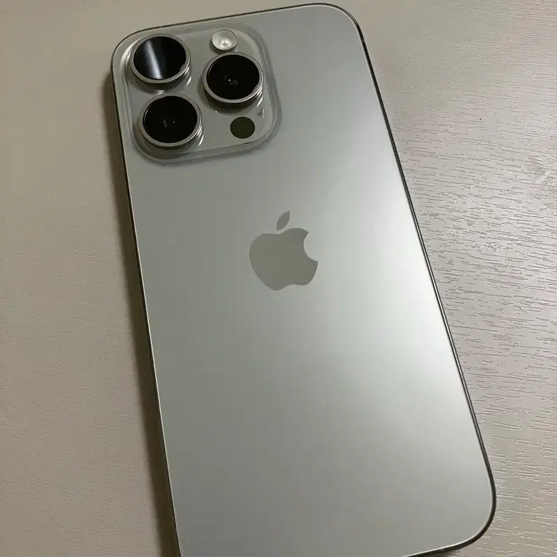 아이폰 15프로 256gb 북미판