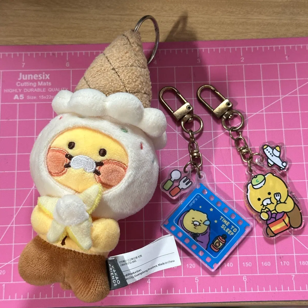 카카오프렌즈 아이스크림 춘식이 인형+아크릴키링 2종