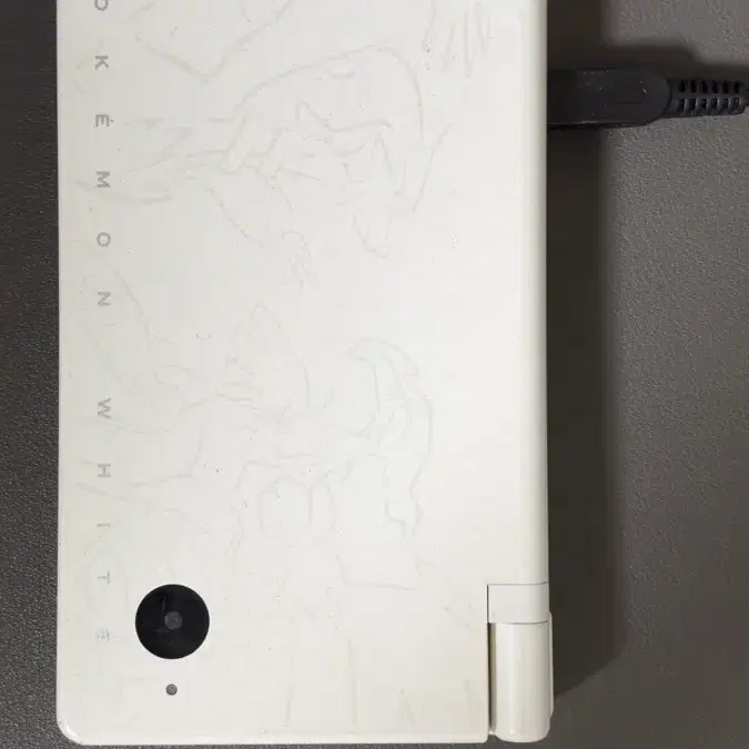 닌텐도 dsi 화이트, 화이트2