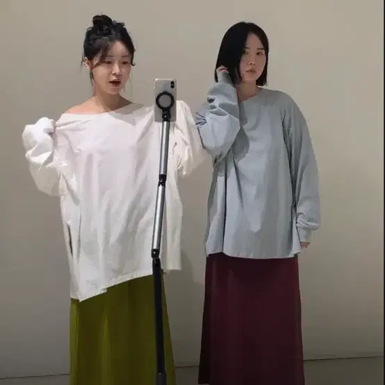 바이씨니 제작 숄더보트티 화이트 새상품