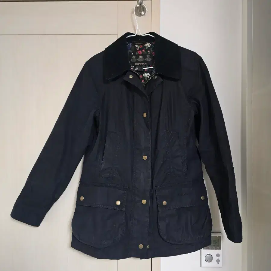 바버 비드넬 왁스 자켓 UK8 네이비