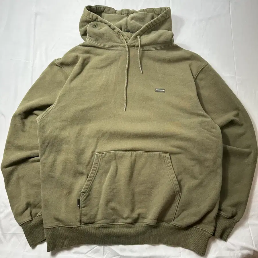 100 디스이즈네버댓 후드티 올리브 #964