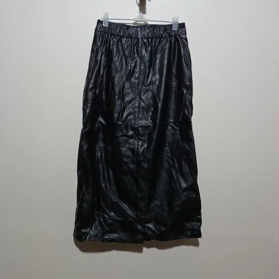 레몬 파우더 레더 치마 (26A2751)