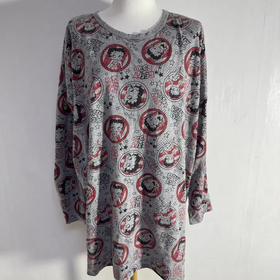 베티붑 롱슬리브