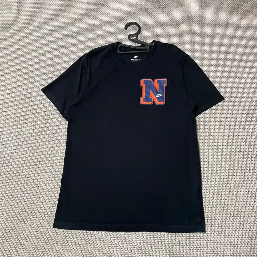 L 나이키 반팔티 24SS B.8240