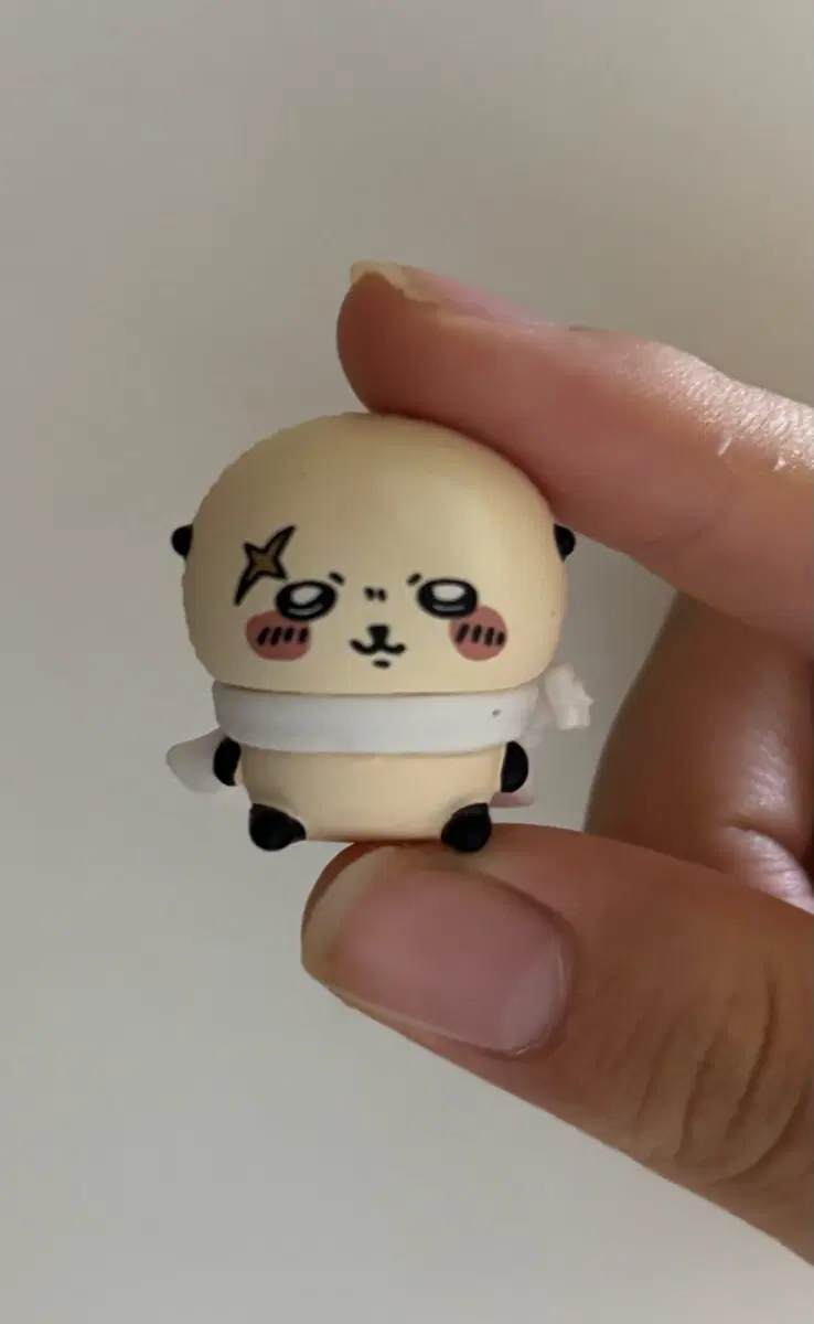 치이카와 랏코 허그코트 케이블 가챠 1개 판매합니다 !!