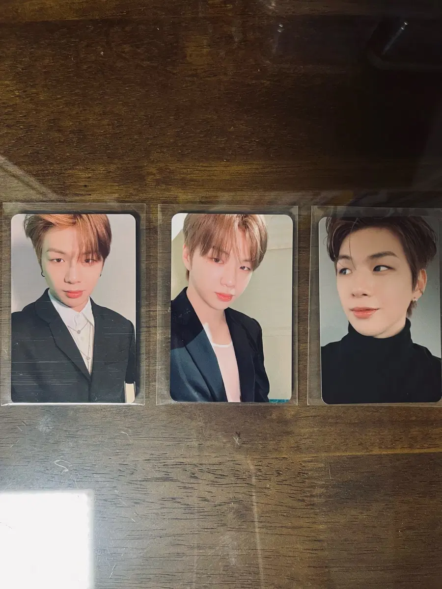 강다니엘 포토카드+어쩌다가 선물 받았던 포토카드 한 장
