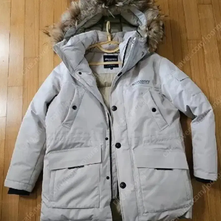디스커버리 패딩 점퍼 라이트 베이지 상태좋아요.가슴56.길이87cm