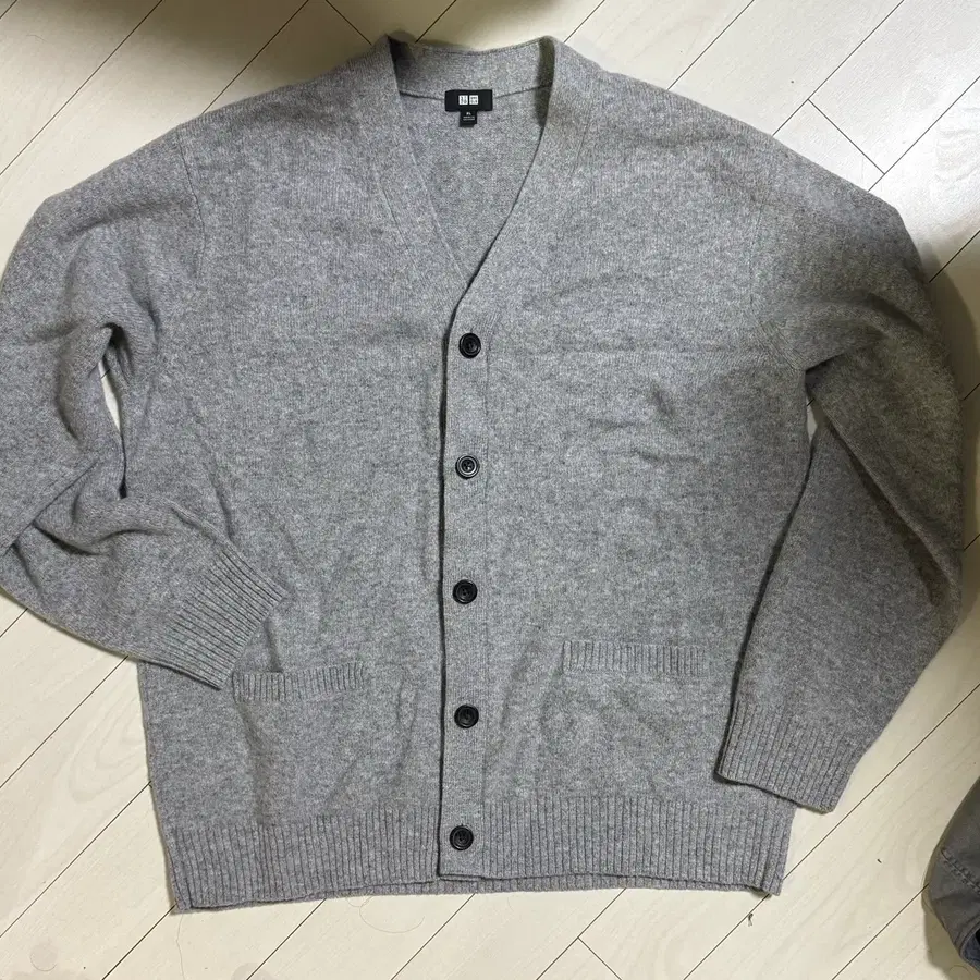 (XL)유니클로 램스울V넥 가디건
