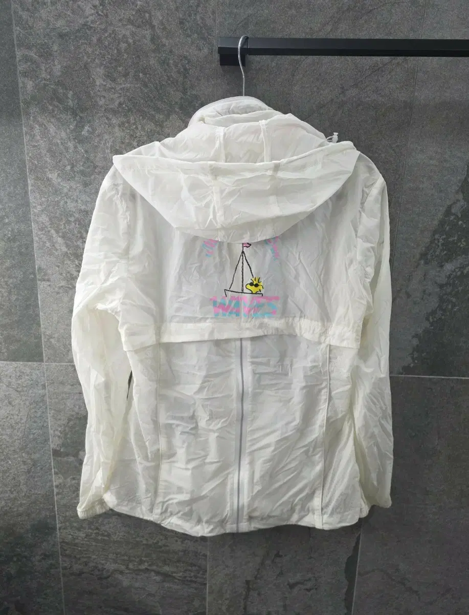 피너츠 골프 바람막이