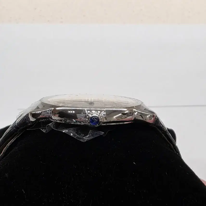 까르띠에 롱드 36Mm 시계 은색 검정 악어 가죽 스트랩 사진 3