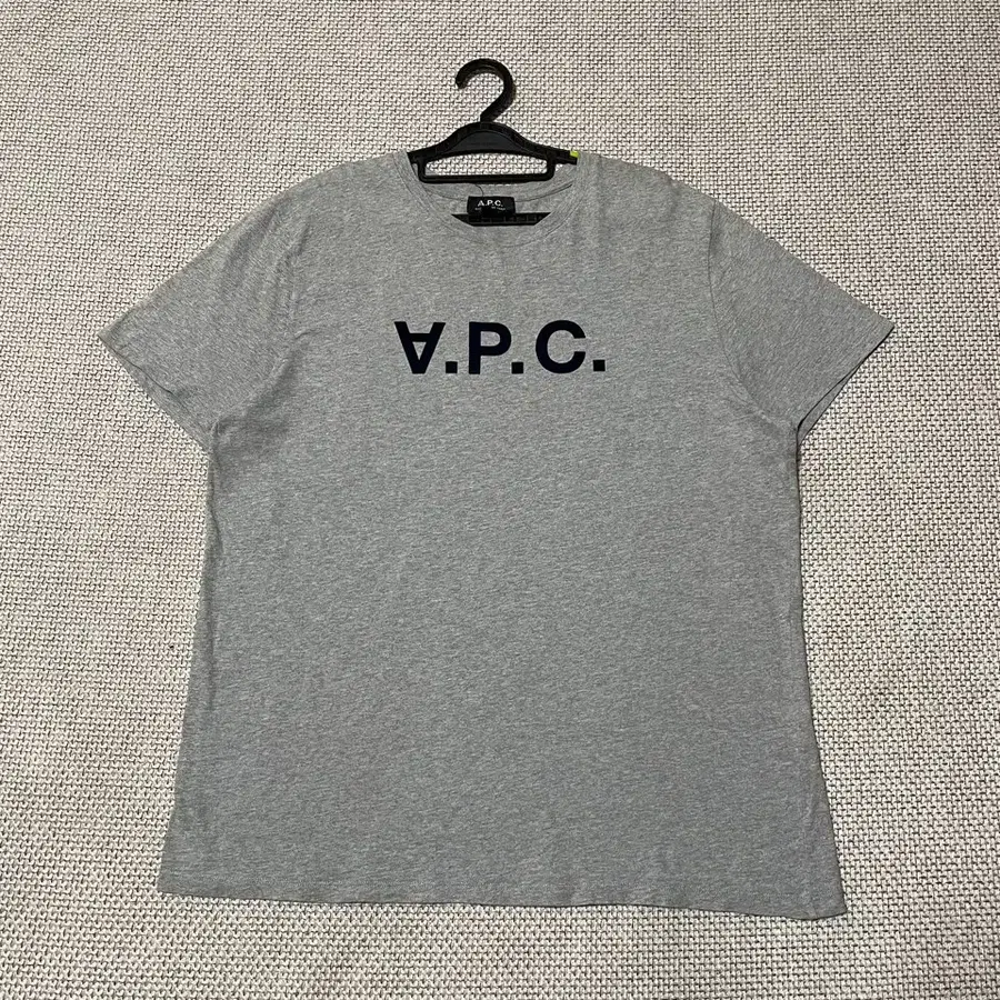 2XL 아페쎄 A.P.C 라운드 반팔티 B.8261