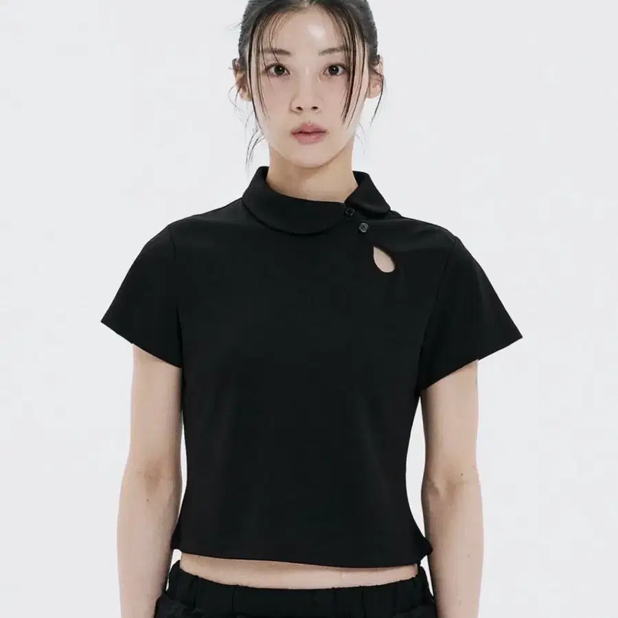 하나히 Polka dot round collar tee BLACK