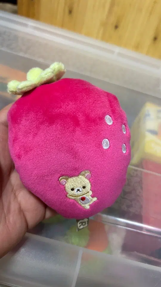 빈티지 리락쿠마 코리락쿠마 딸기 쿠션