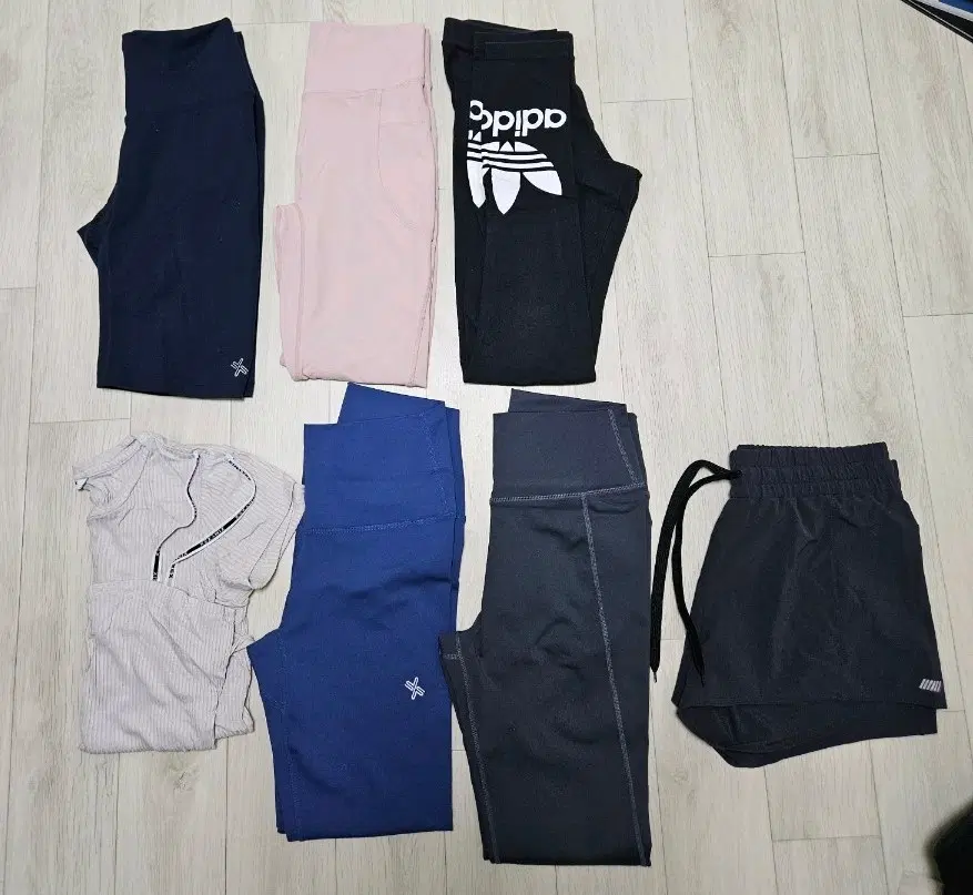 젝시믹스 아디다스 등) 레깅스 반바지 반팔티 운동복