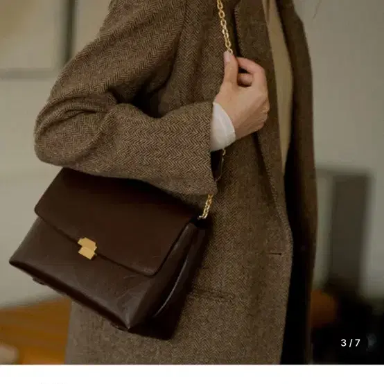 드메리엘 Clip Shoulder Bag Medium