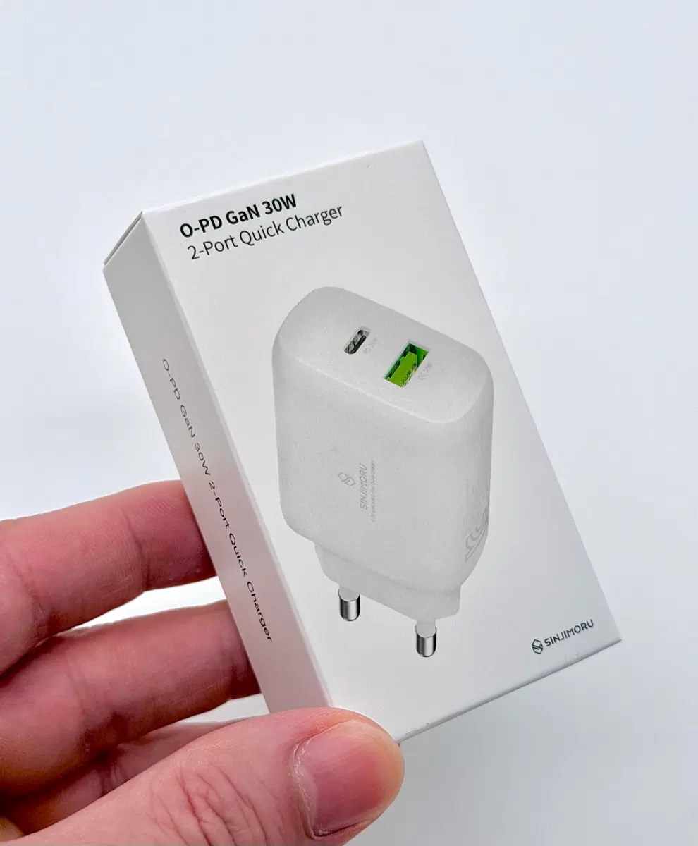 새상품 미개봉 신지모루 O-PD GaN 30W PPS 듀얼포트 초고속 충전기 화이트