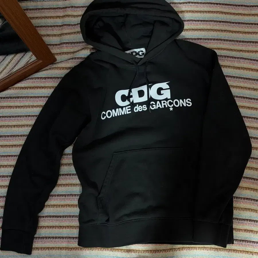 꼼데가르송 CDG 후드티 블랙