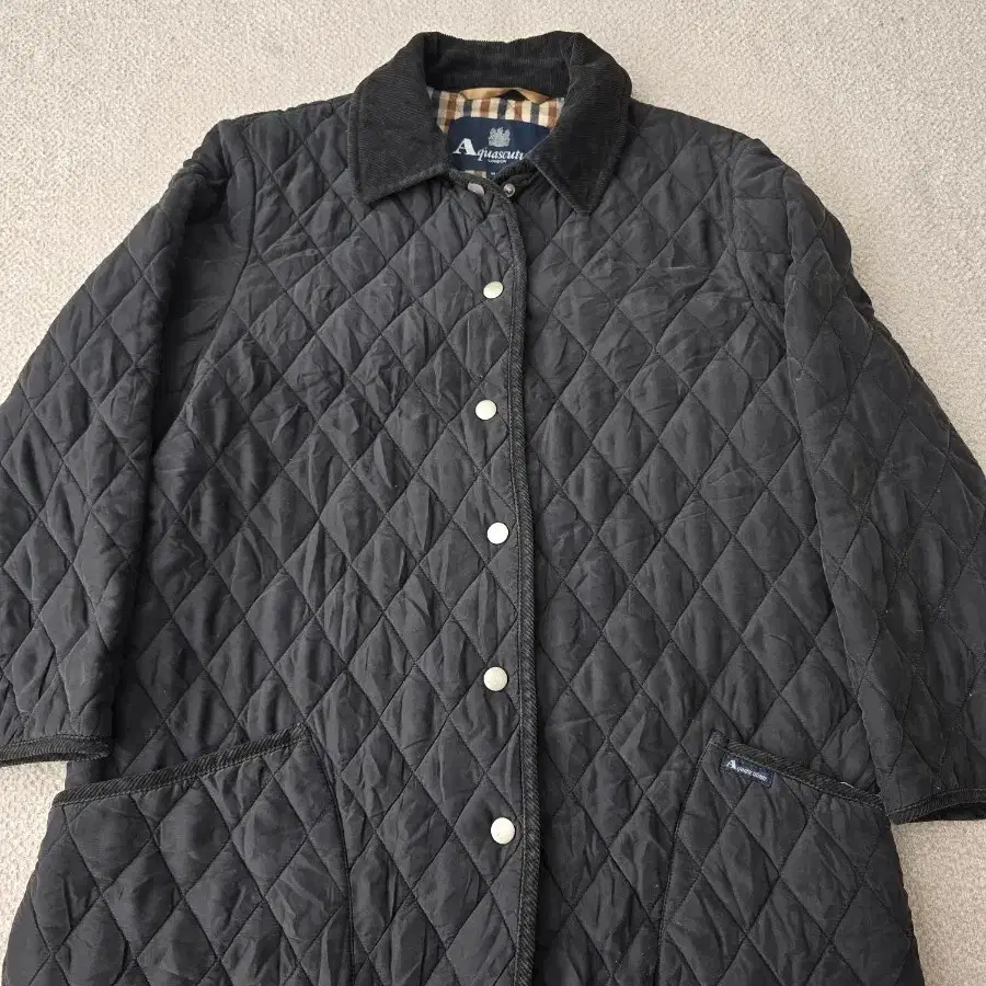 Aquascutum 퀼팅 자켓 블랙 M 66