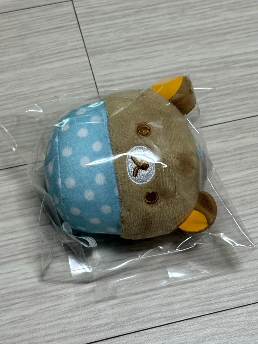 리락쿠마 가챠 인형키링