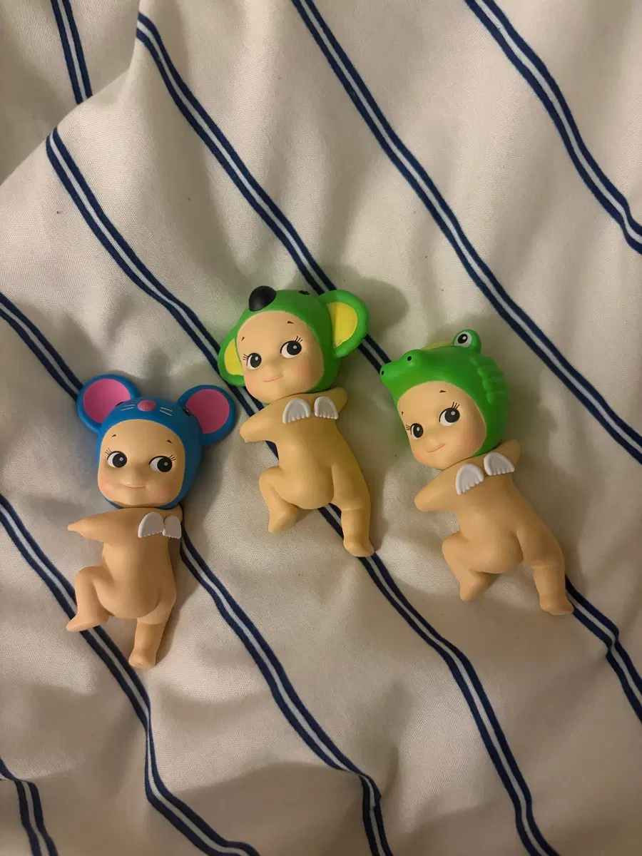 소니엔젤 히퍼 루킹백 생쥐, 코알라, 악어