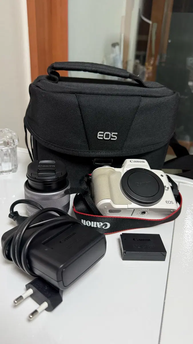 캐논 EOS M50 화이트 카메라