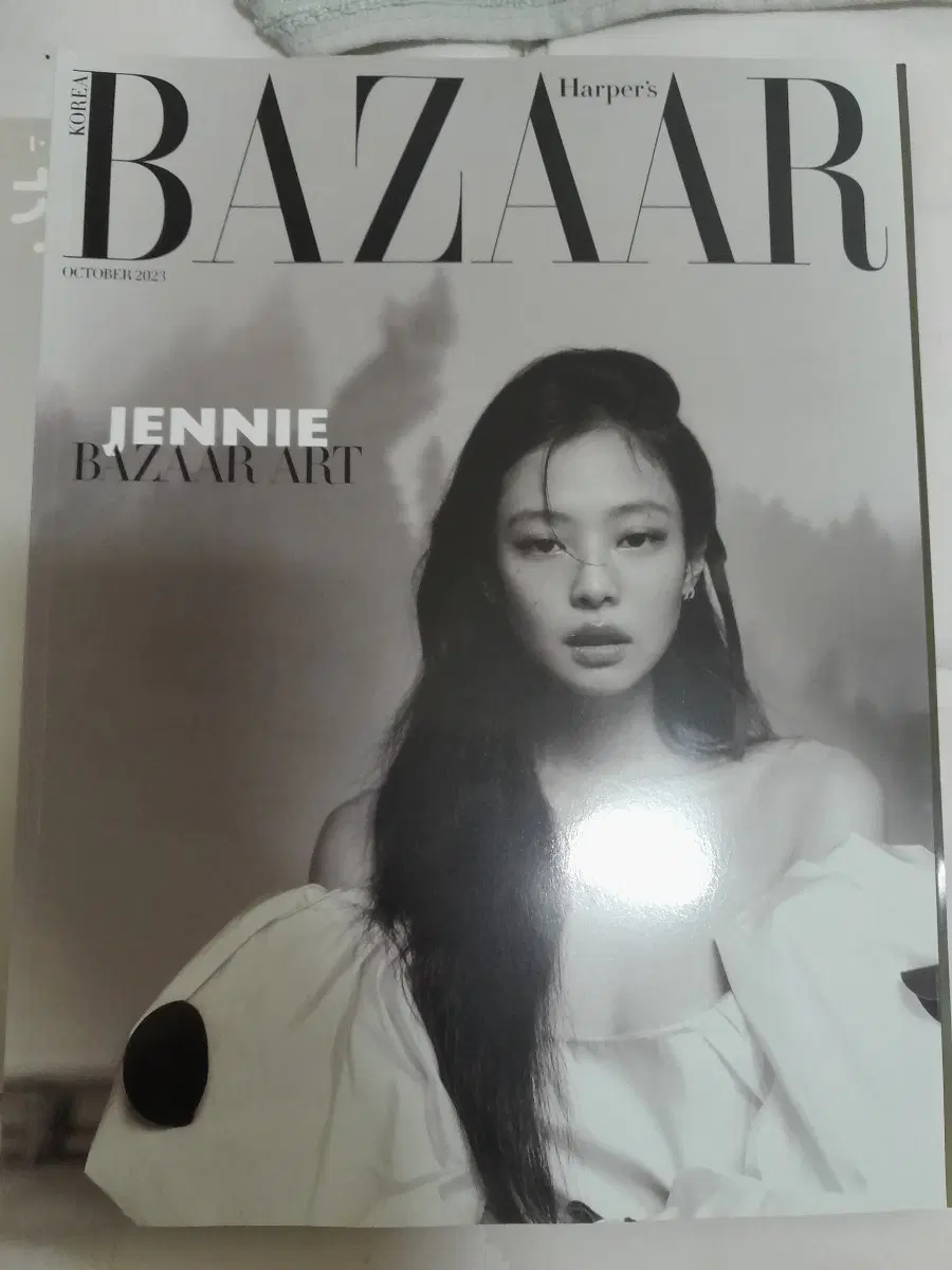 하퍼스 바자 코리아 2023년 10월호 제니 화보집