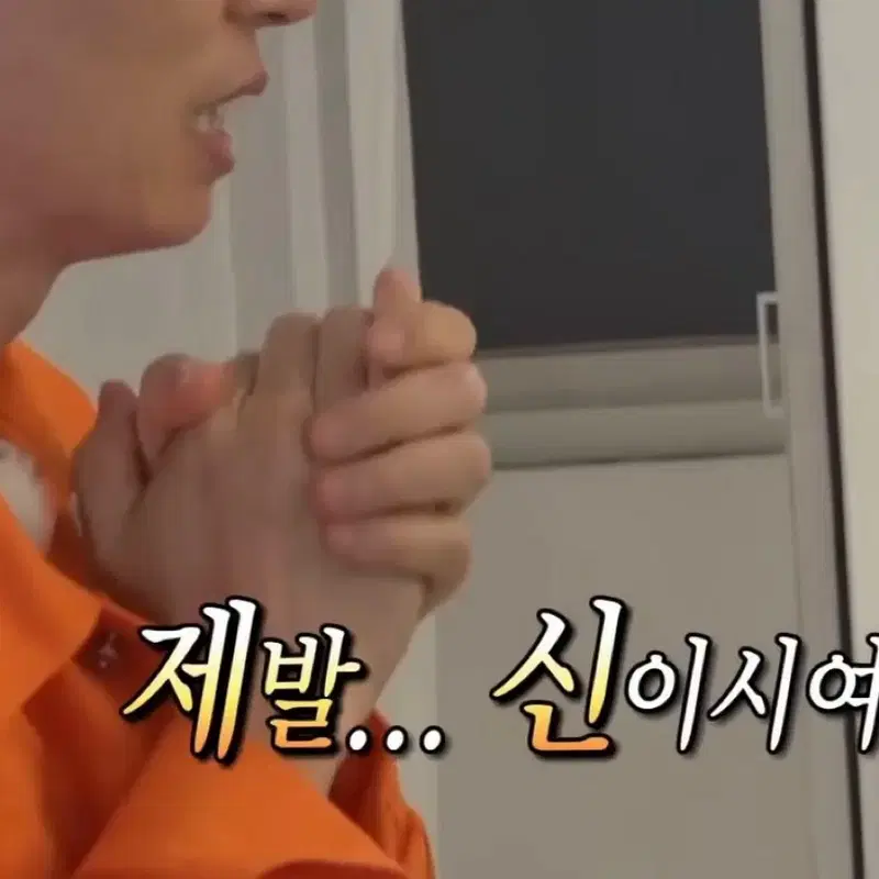 지드래곤 !!!미개봉!!! 쿠데타 앨범(빨강) 구합니다!!!