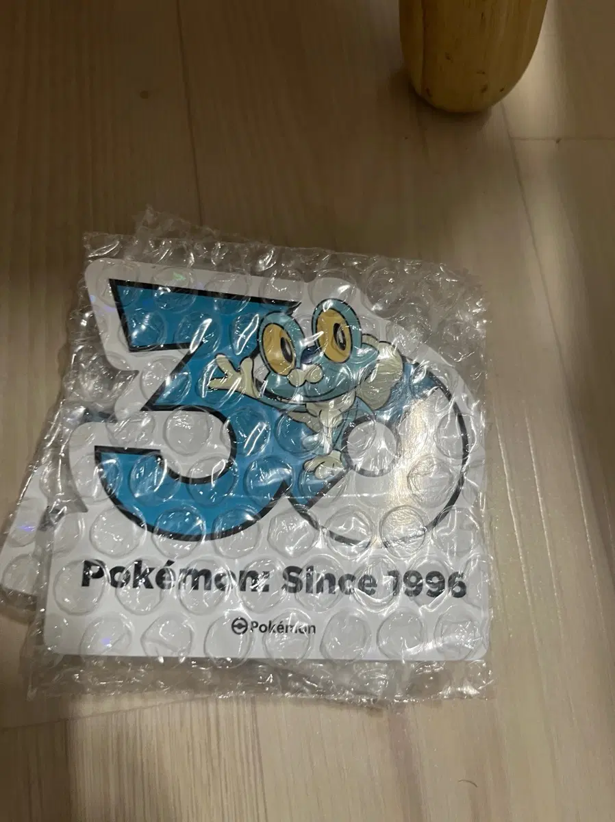 포켓몬 30주년 스티커 개구마르